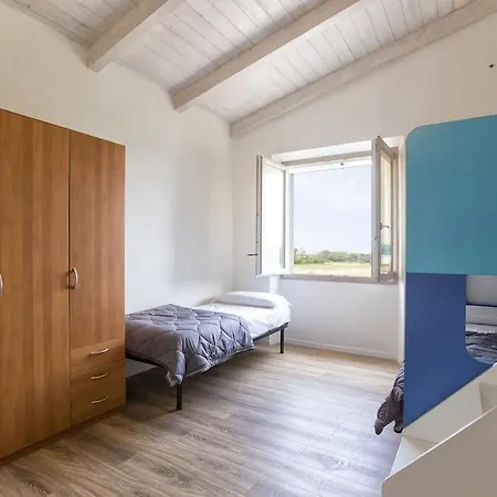 Indipendente A Ridosso Della Spiaggia Per 10 Persone Villa